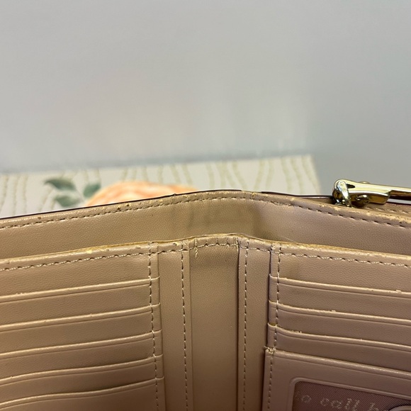 Kate Spade Storybook Wallet EUC - Picture 11 of 11